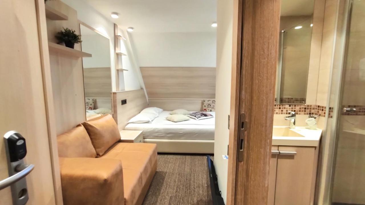 Angella Kop Konaci Apartment *